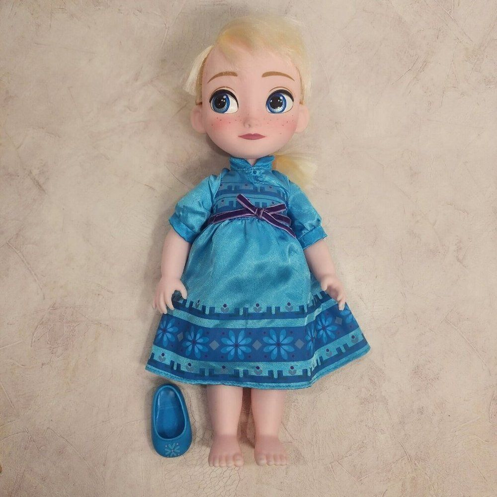 Disney Store 15"‎ Animators Collection Frozen II Elsa Toddler Doll Blue Dress